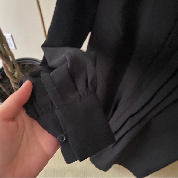 H&M Black Pleated Longsleeve Vneck Shift Midi Dress - Picture 6 of 7